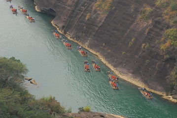 暴力罗曼史jessica的红酒吻戏是不是删了床上kiss,为什么第九集没出现 暴力罗曼史jessica